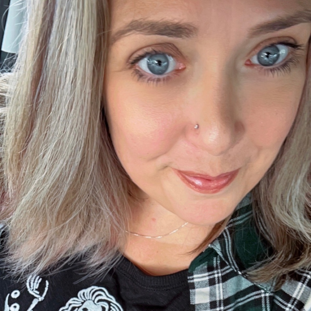 Meet your Posher, Amie